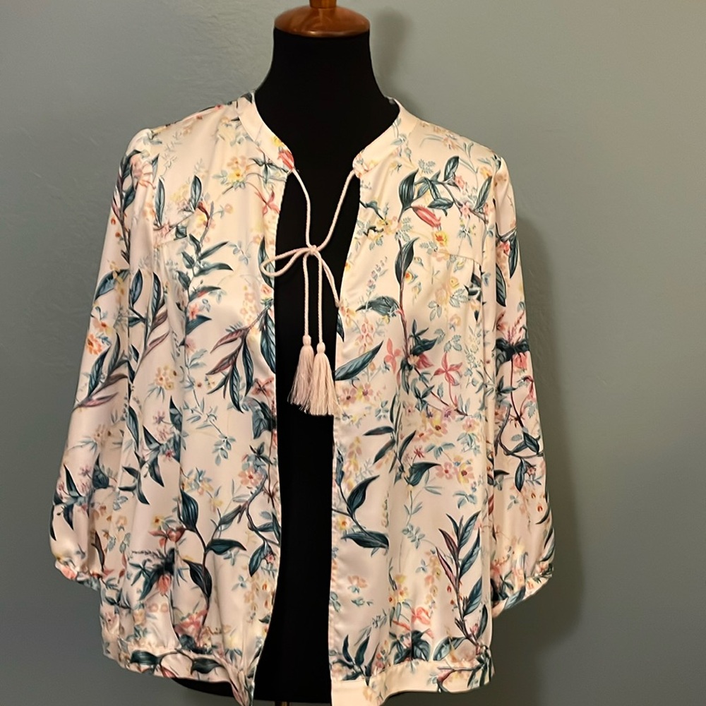 Floral Jacket with Tie Closure (Polyester)